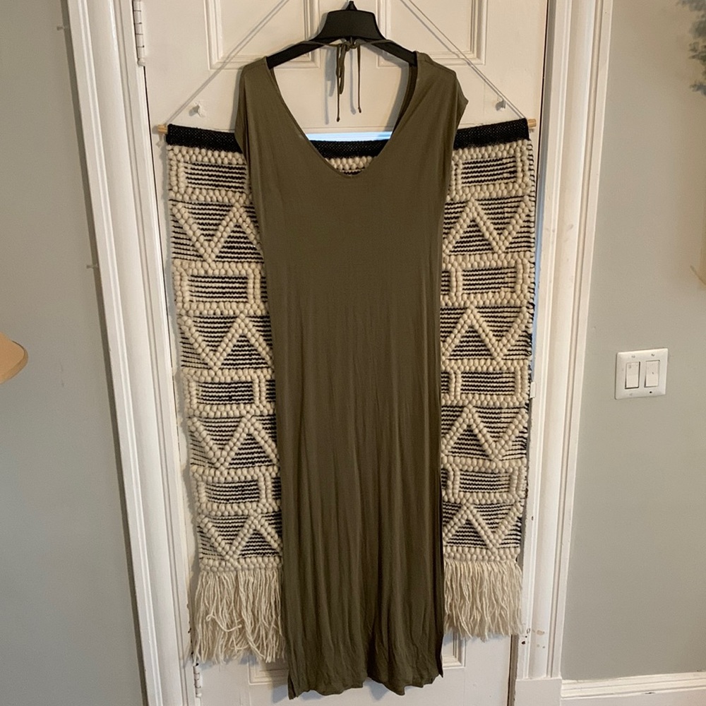 Forever 21 Plunge Neck Maxi Dresses